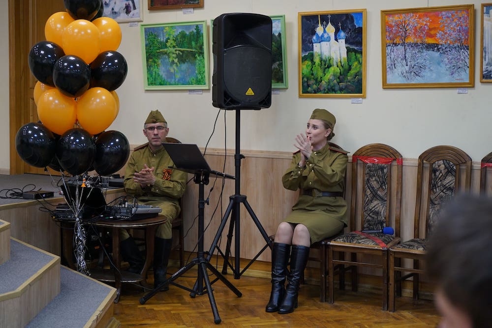 22 июня в доме культуры «Атом» состоялось торжественное военно-патриотическое  мероприятие «В час испытаний поклонись Отчизне», посвященное Дню памяти и скорби